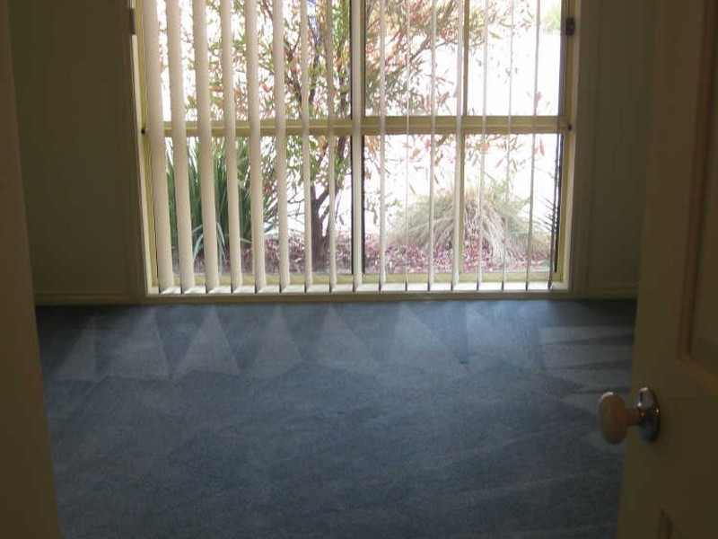 4/19-21 Maculata Drive, Cranbourne VIC 3977