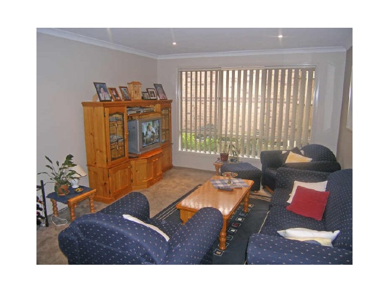 8 Sigvard Boulevard, Hallam VIC 3803