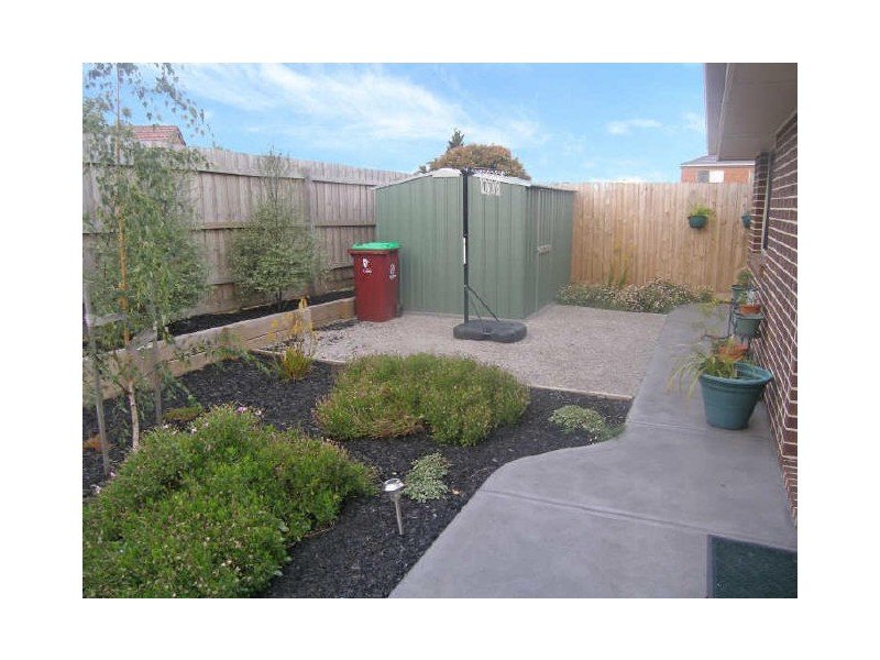 8 Sigvard Boulevard, Hallam VIC 3803