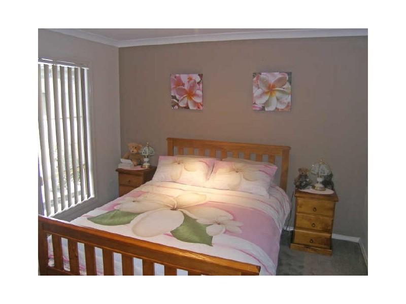 8 Sigvard Boulevard, Hallam VIC 3803