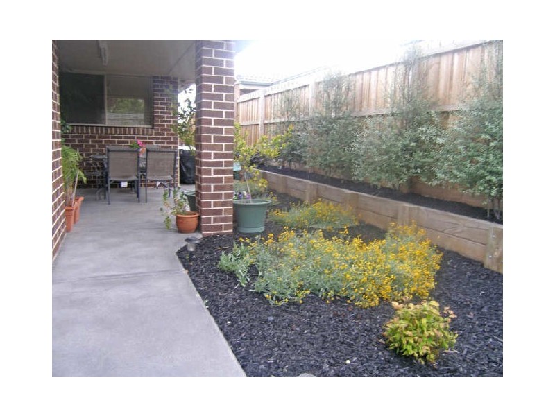 8 Sigvard Boulevard, Hallam VIC 3803