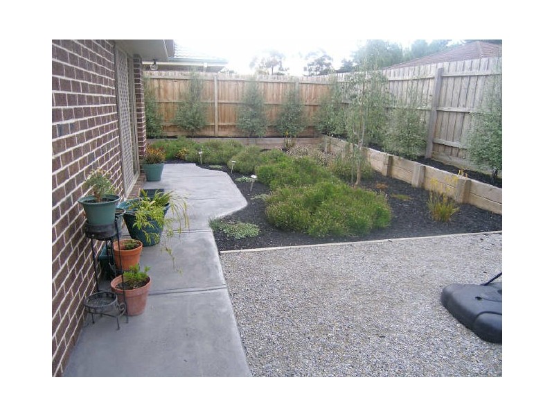 8 Sigvard Boulevard, Hallam VIC 3803