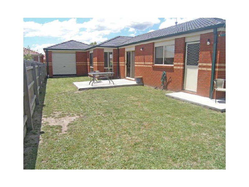 13 Jasa Crescent, Cranbourne VIC 3977