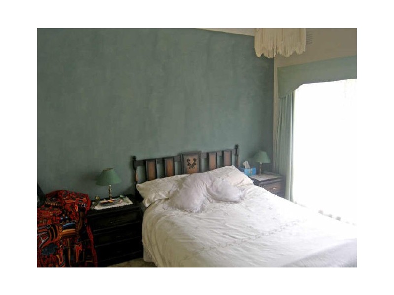 33 Lyall Road, Berwick VIC 3806