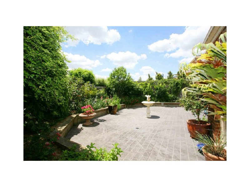 9 Reid Mews, Berwick VIC 3806