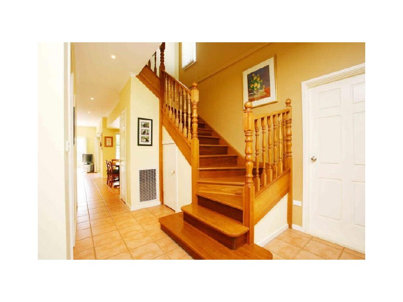 9 Reid Mews, Berwick VIC 3806