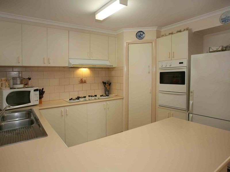 53 Bemersyde Drive, Berwick VIC 3806