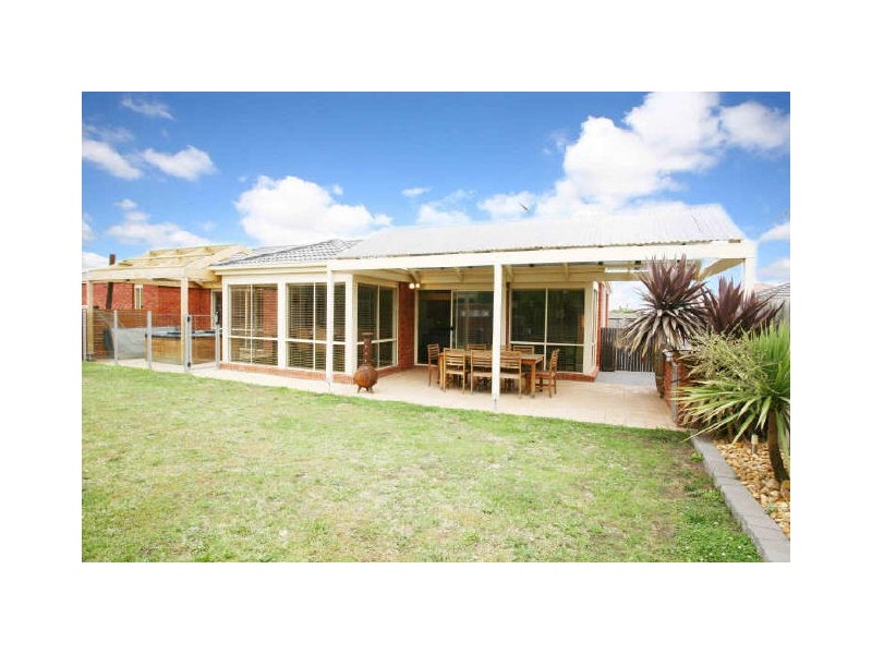 11 Bermer Court, Narre Warren South VIC 3805