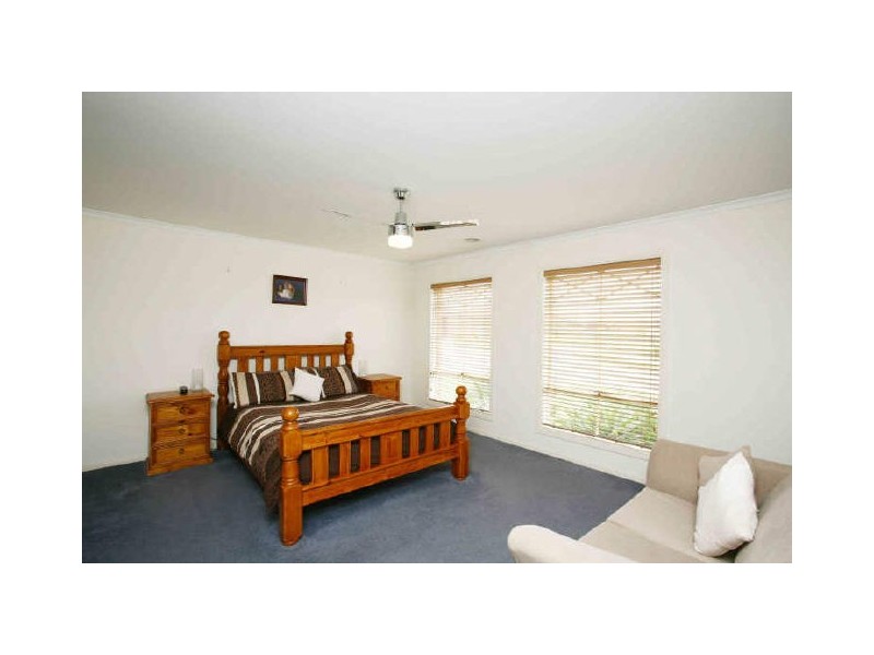 11 Bermer Court, Narre Warren South VIC 3805