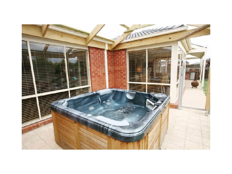 11 Bermer Court, Narre Warren South VIC 3805