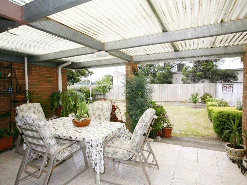 2 Tara Court, Hallam VIC 3803