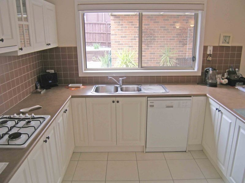 18 Sunview Place, Berwick VIC 3806