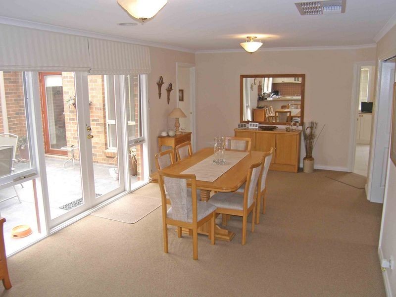 18 Sunview Place, Berwick VIC 3806