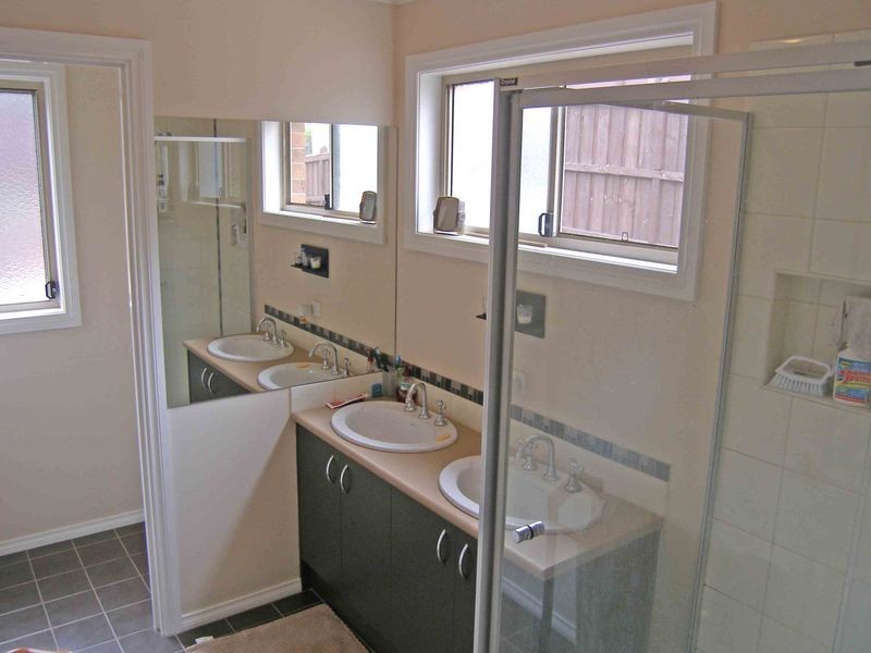 18 Sunview Place, Berwick VIC 3806