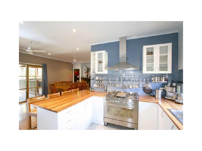 4 Kevin Close, Beaconsfield VIC 3807