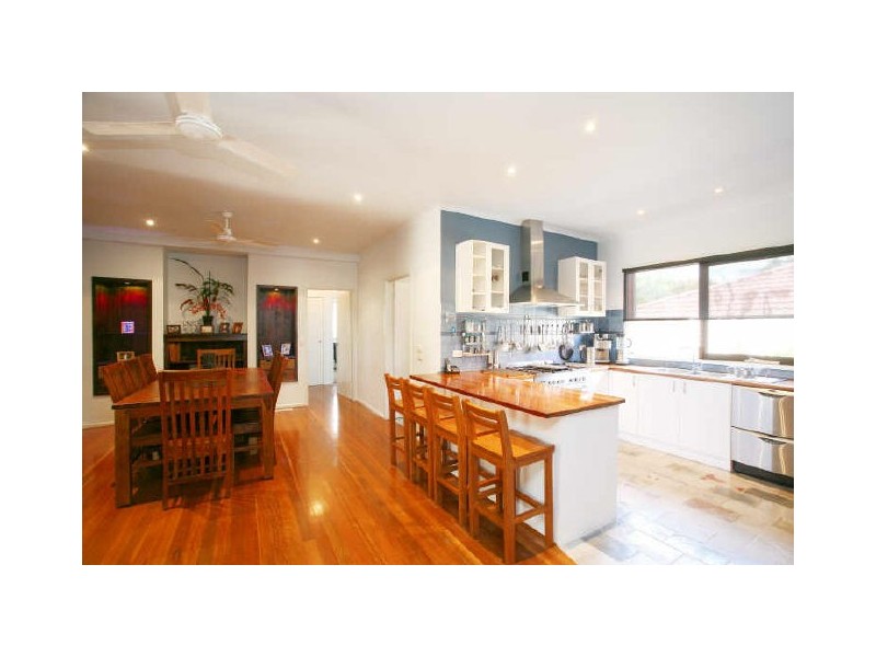 4 Kevin Close, Beaconsfield VIC 3807