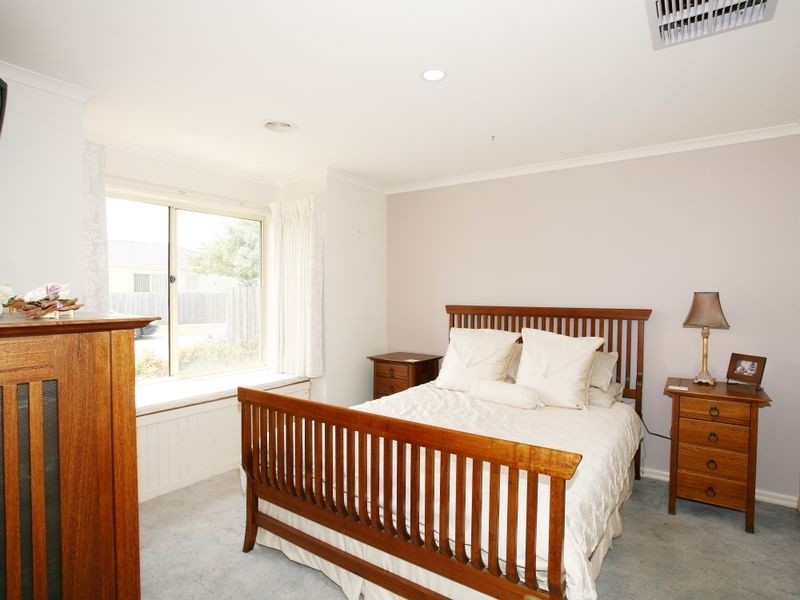 3 Robinswood Parade, Narre Warren South VIC 3805