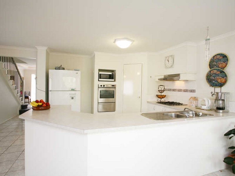 114 Berwick Springs Promenade, Narre Warren South VIC 3805