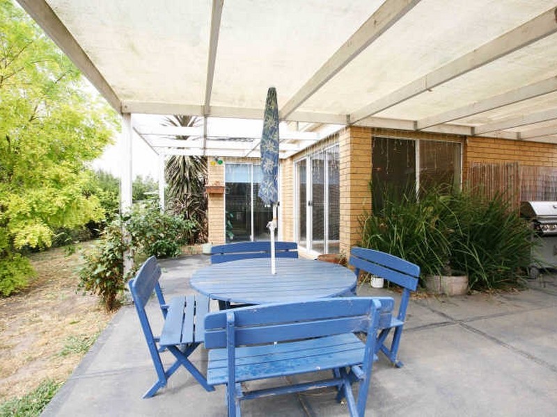 114 Berwick Springs Promenade, Narre Warren South VIC 3805