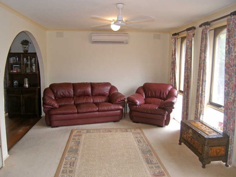 11 Simpson Court, Hallam VIC 3803