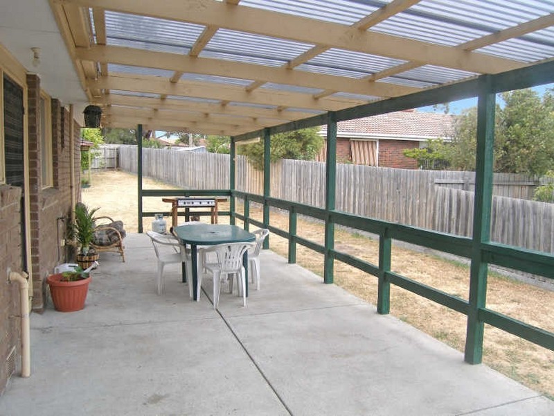 11 Simpson Court, Hallam VIC 3803