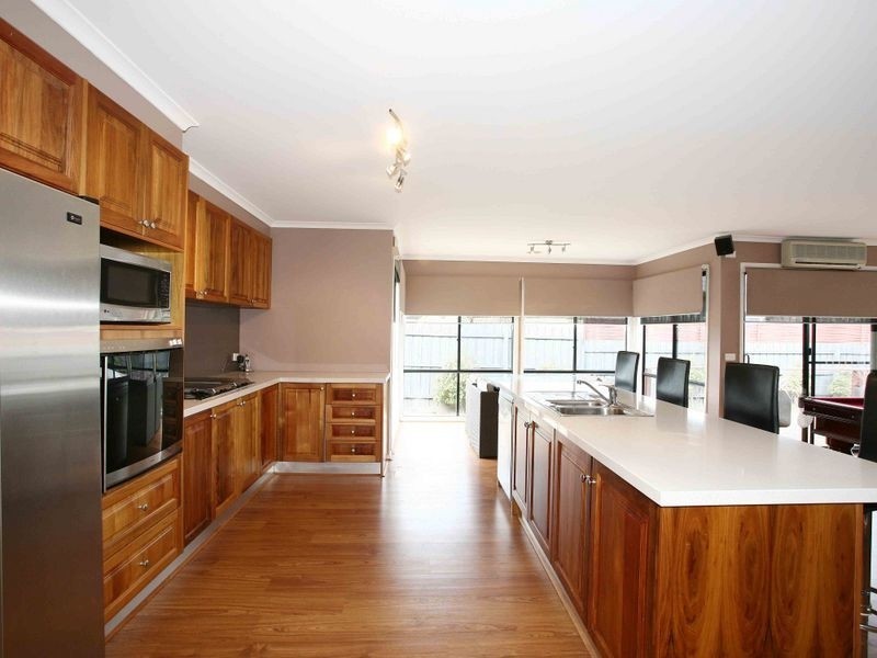 2 Keswick Court, Narre Warren South VIC 3805