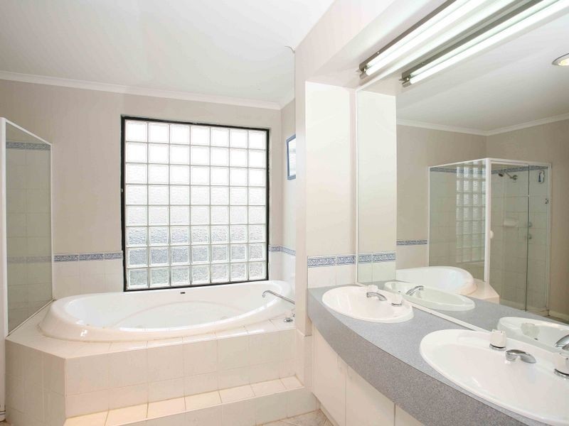 2 Keswick Court, Narre Warren South VIC 3805