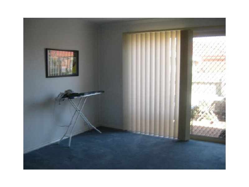1/249 – 251 Monahans Rd, Cranbourne VIC 3977