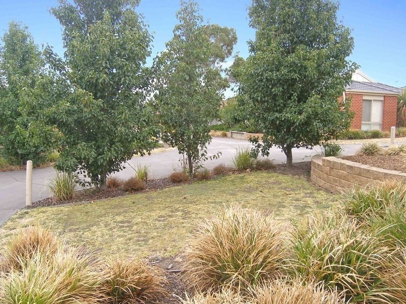 5/133 Bemersyde Drive, Berwick VIC 3806