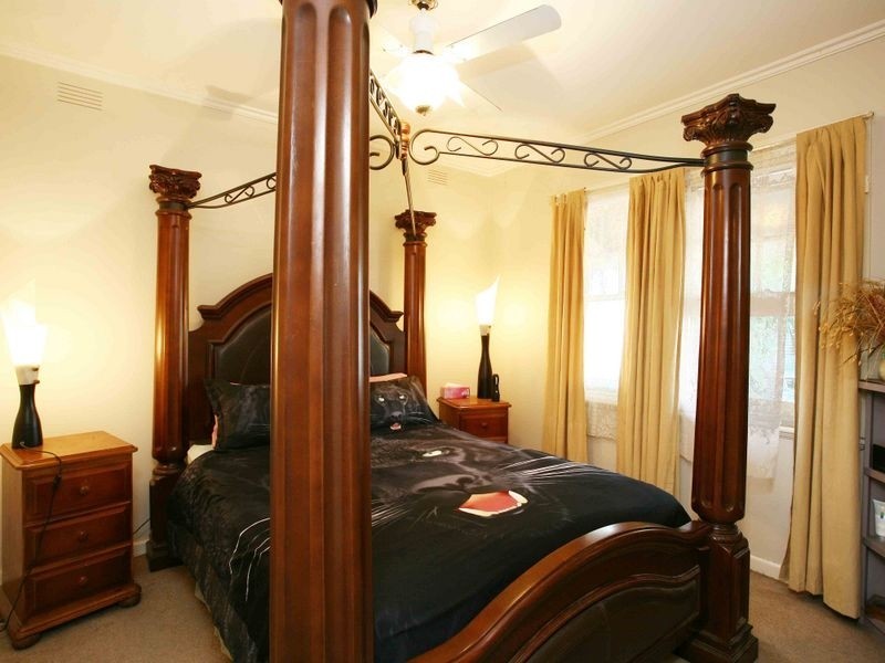 84 Kenilworth Avenue, Beaconsfield VIC 3807