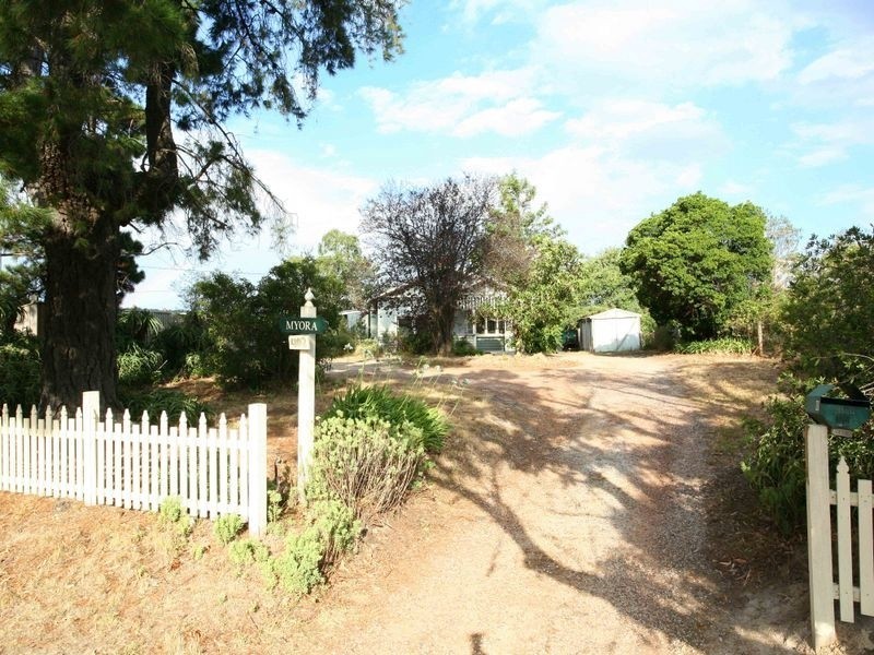 402 Emerald-Beaconsfield Road, Guys Hill VIC 3807