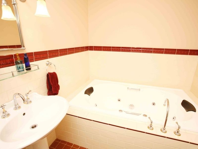 20 Reed Avenue, Beaconsfield Upper VIC 3808