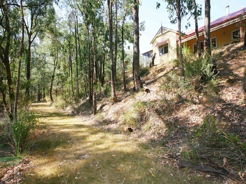 20 Reed Avenue, Beaconsfield Upper VIC 3808