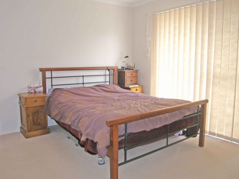 4 Grange Circuit, Beaconsfield VIC 3807