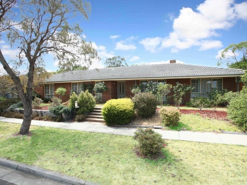 7 Chirnside Road, Berwick VIC 3806