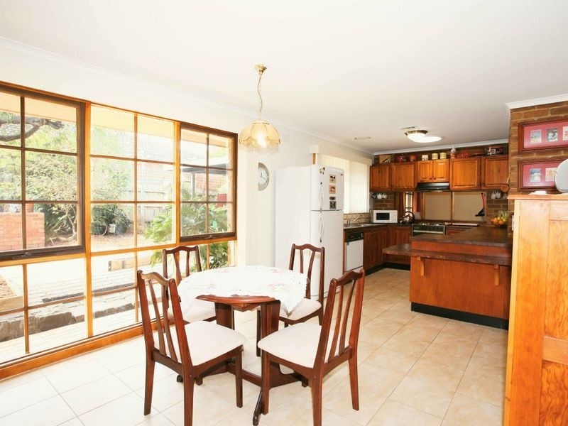 7 Chirnside Road, Berwick VIC 3806