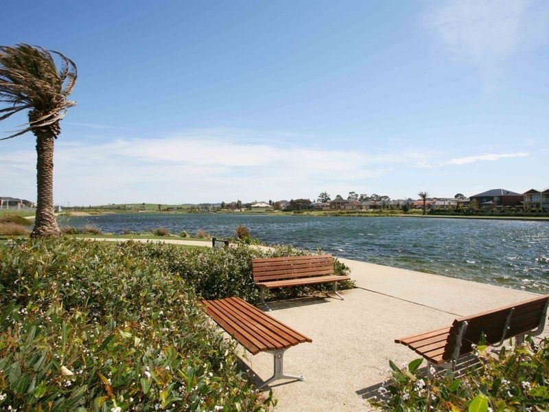 4/16-20 Cormorant Parade, Pakenham VIC 3810