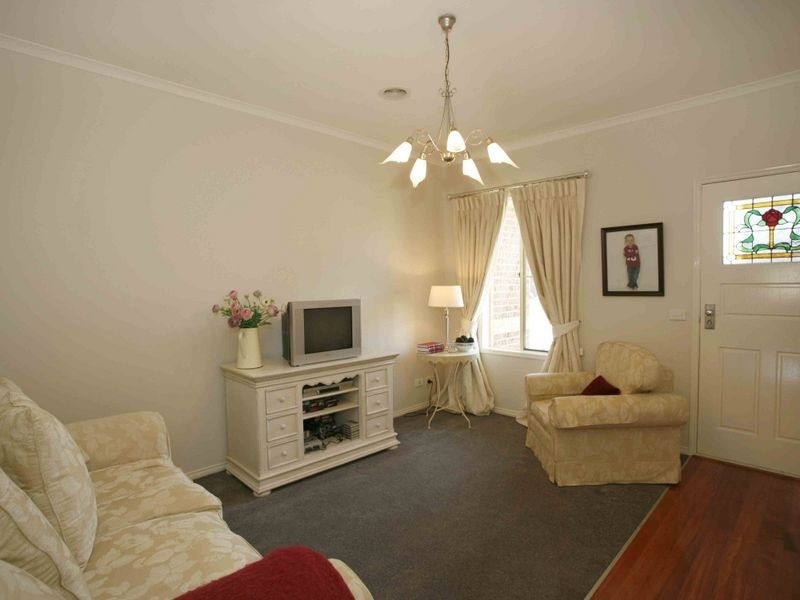 10 Clearwater Drive, Pakenham VIC 3810