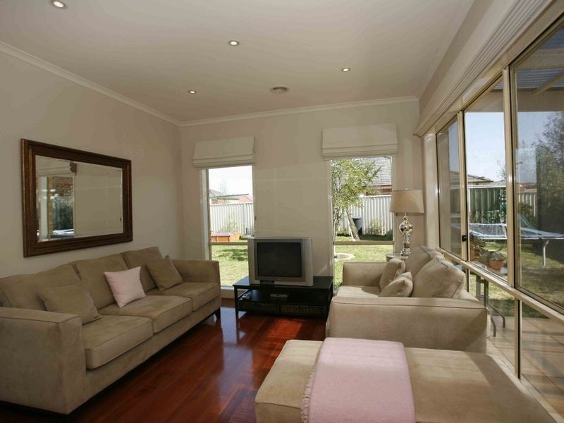 10 Clearwater Drive, Pakenham VIC 3810