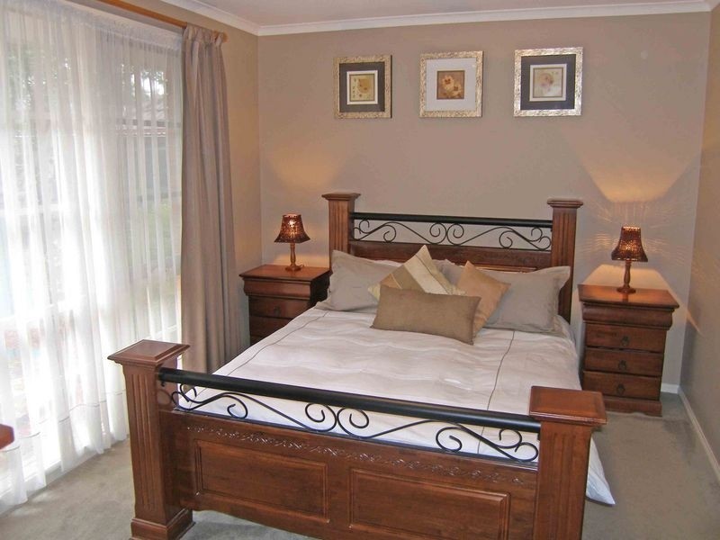 21 Howitt Court, Berwick VIC 3806