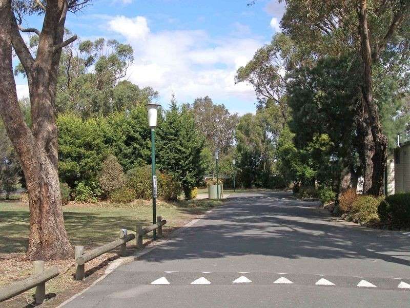 Cabin 75 Blue Gum Residential Park 20 Brunt Road, Beaconsfield VIC 3807