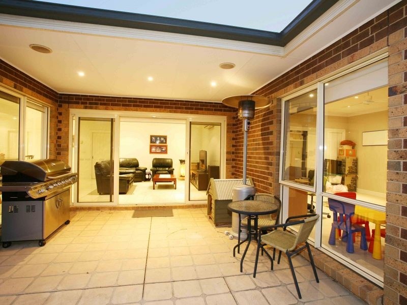 11 Aitken Court, Berwick VIC 3806