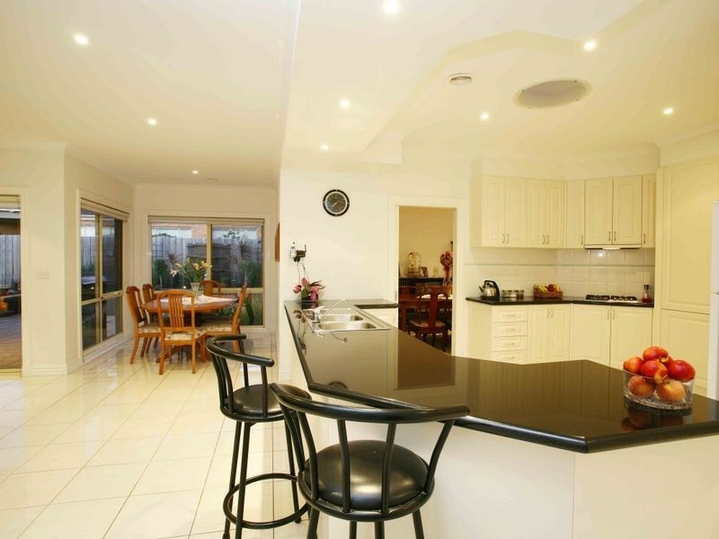 11 Aitken Court, Berwick VIC 3806