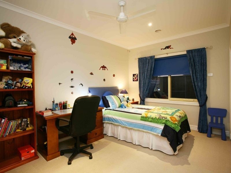 11 Aitken Court, Berwick VIC 3806