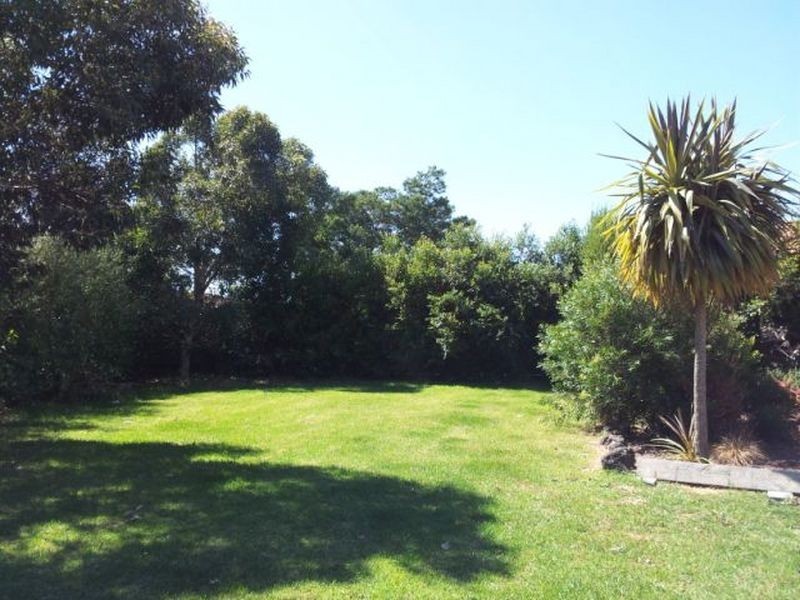 12 Domain Drive, Berwick VIC 3806