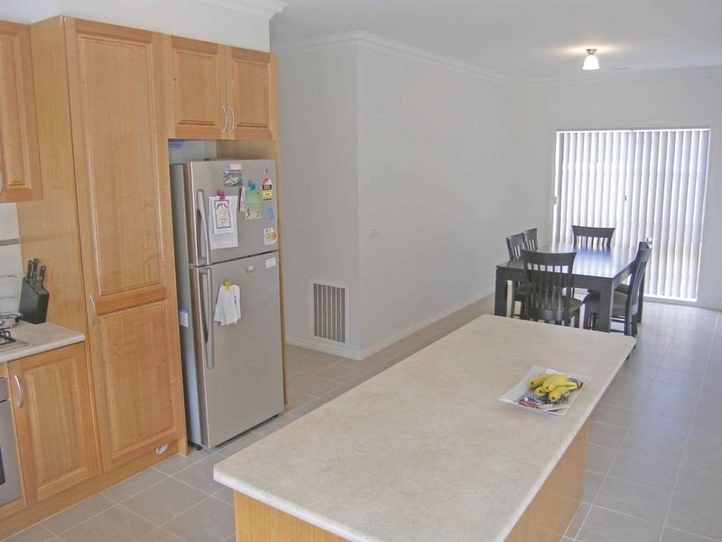 13 Dan Morgan Drive, Clyde VIC 3978