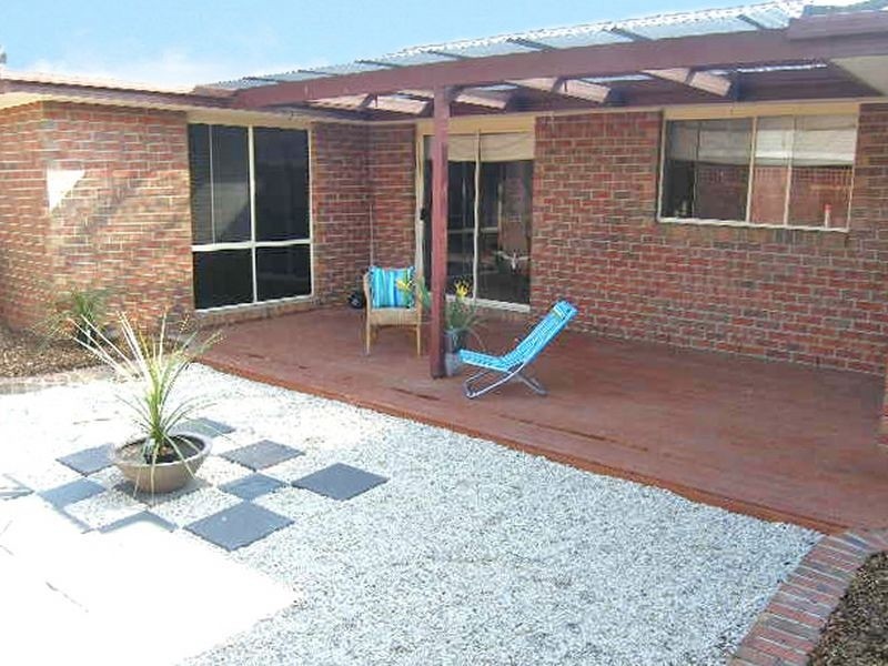 3 Glenn Erin Way, Berwick VIC 3806