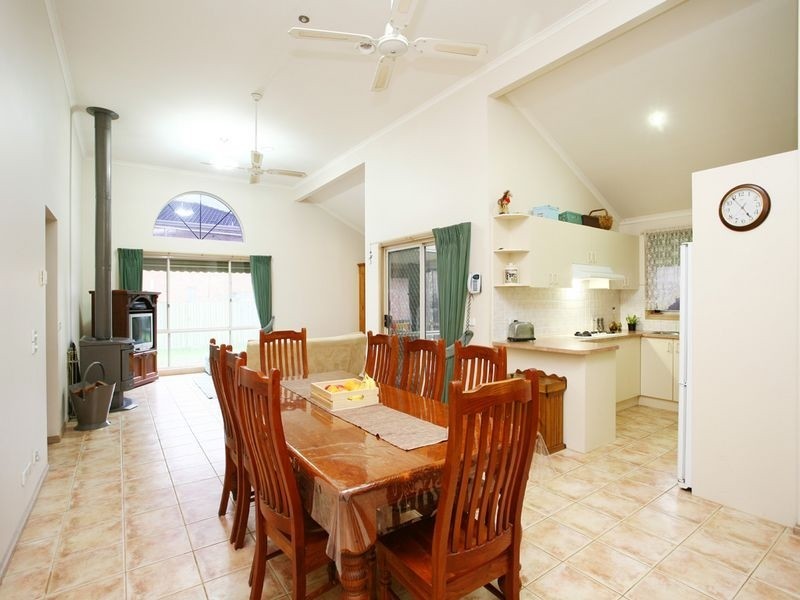 3 Pledger Close, Narre Warren South VIC 3805