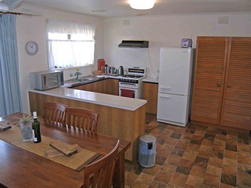 13 Scotsburn Way, Endeavour Hills VIC 3802