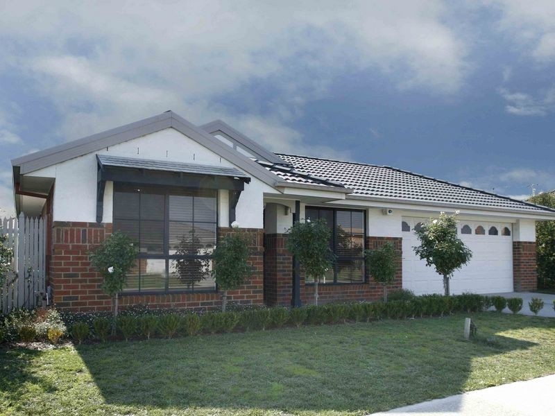 73 Harrington Drive, Narre Warren South VIC 3805